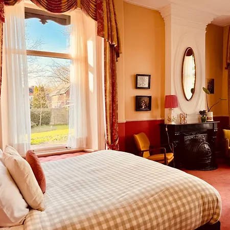 - Bed & Breakfast 3*