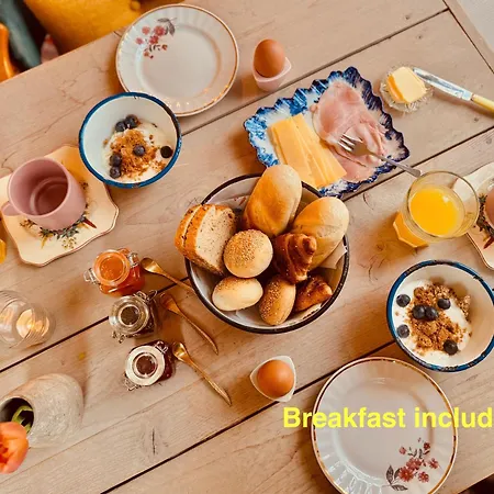 - Bed & Breakfast 3*