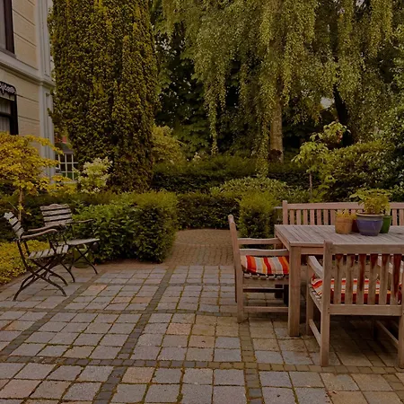 - Bed & Breakfast