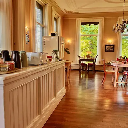 - Bed & Breakfast